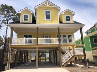 1407 Croaker Ln, Carolina Beach, NC 28428