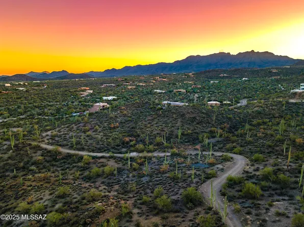 6880 W El Camino Del Cerro, Tucson, AZ 85745