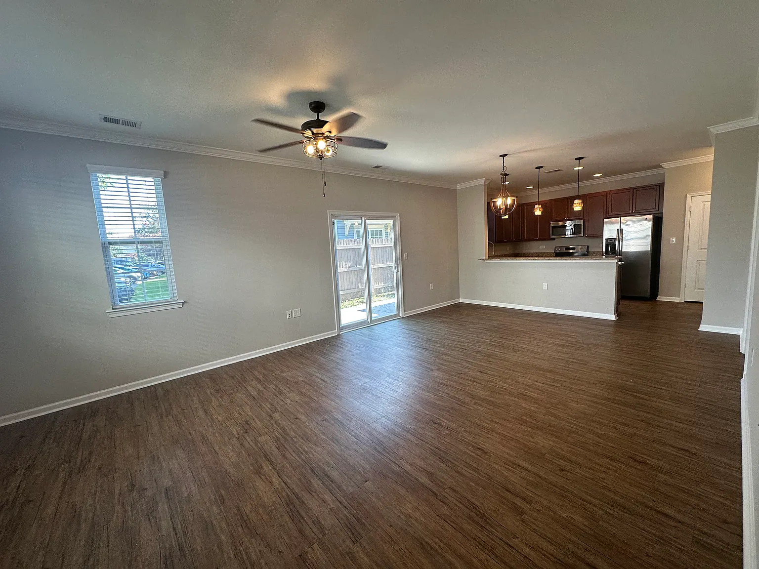 3 bed, 2.5 bath, 1778 sqft, $2,695 — Photo 3