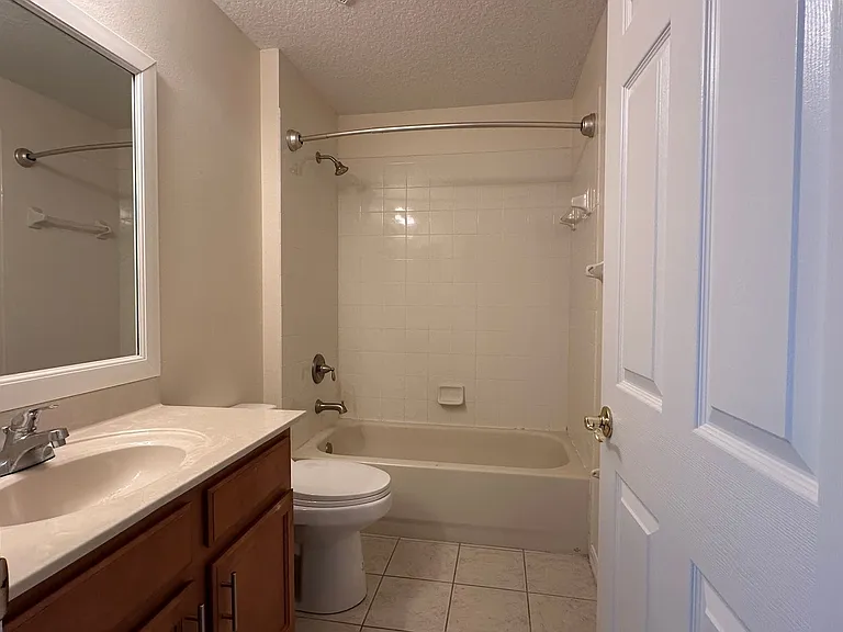 1653 Cherry Ridge Dr — Photo 77