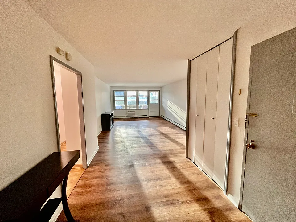 30 Glenbrook Rd #2E