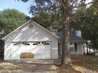 40 Rosewood Dr, McDonough, GA 30253