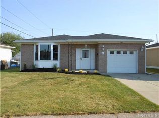 8 E Cherbourg Dr, Cheektowaga, NY 14227
