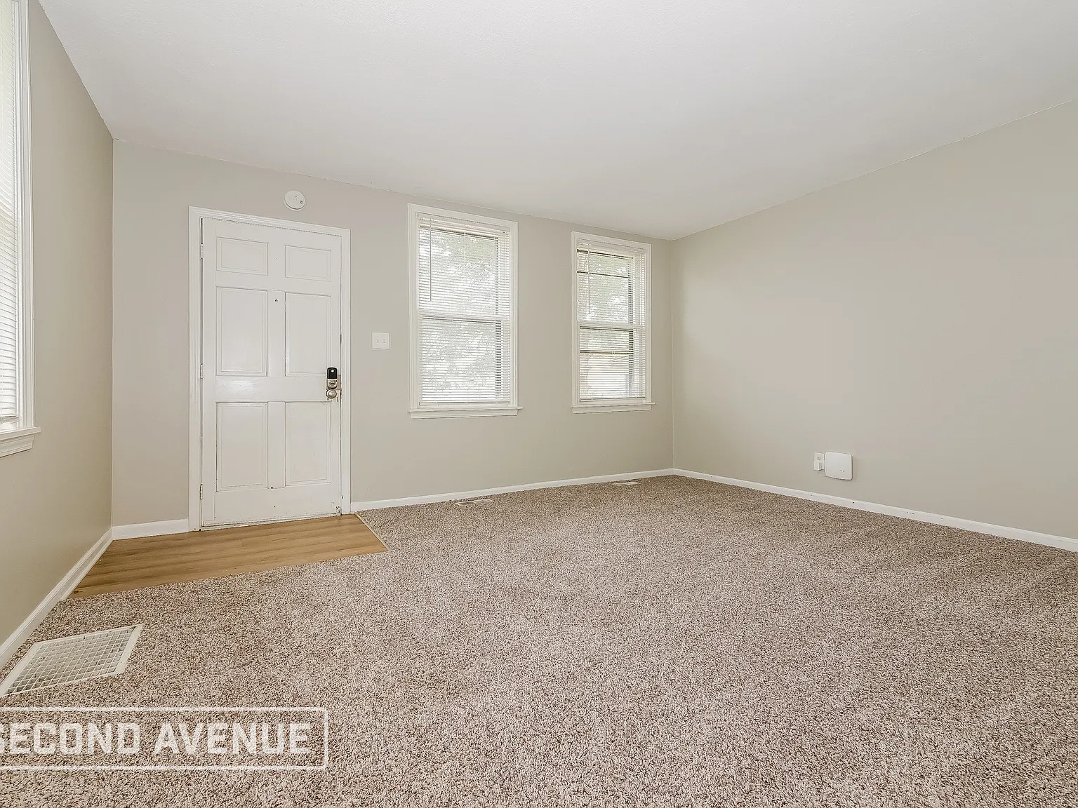 2 bed, 1.0 bath, 1057 sqft, $1,259 — Photo 3