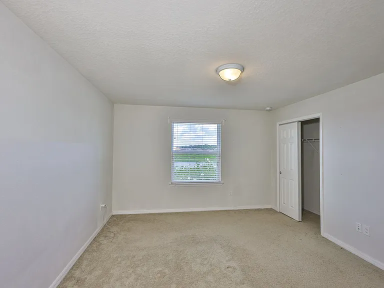 9160 Hillcroft Dr — Photo 17
