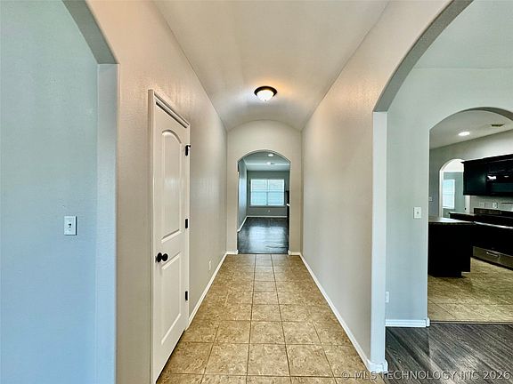 4th image of 25251 E 89th St S