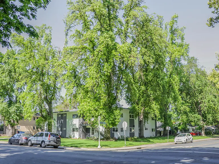 Carlson Drive Apartments — Photo 19