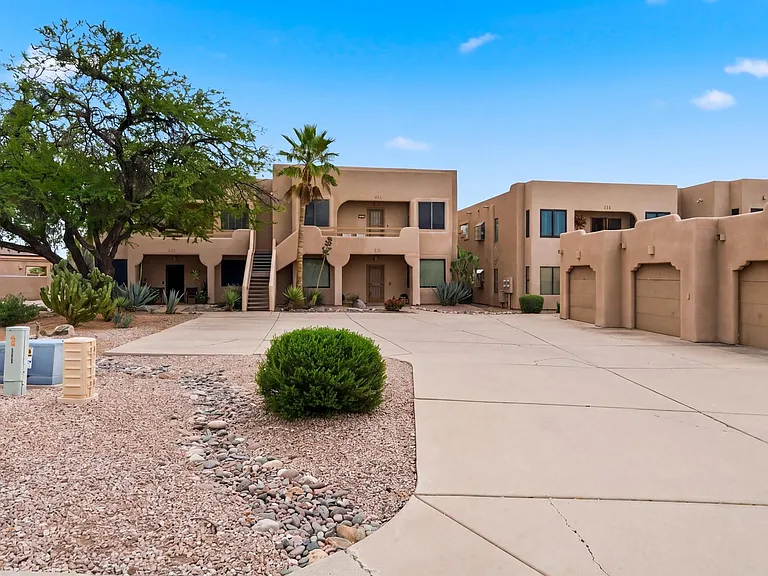 11011 N Zephyr Dr #210 — Photo 20