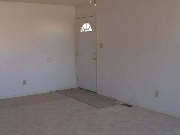 4th image of 315 Gumaer Ave