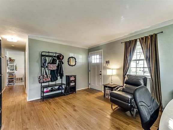 4th image of 1810 Friar Tuck Dr