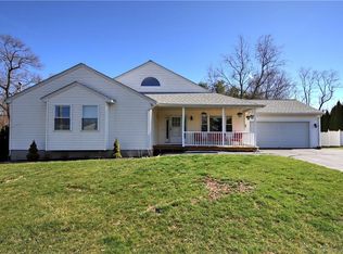 67 Kristen Ct, East Haven, CT 06513