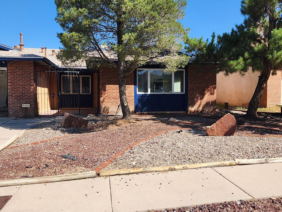 1st image of 7105 Vivian Dr NE