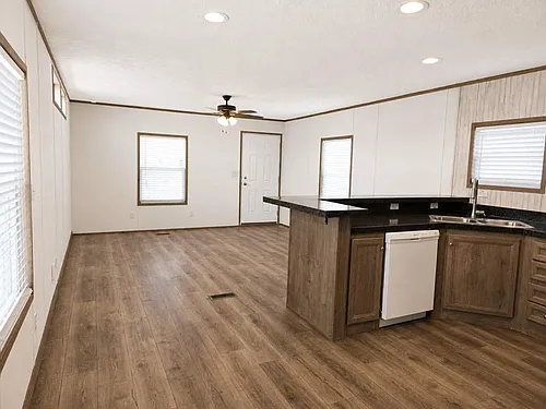 220 Robin Ann Ave Photo 1