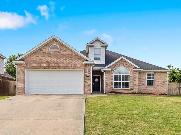 3099 Eaglecrest Cir, Springdale, AR 72762