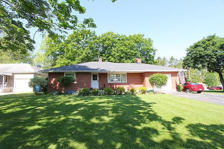 1st image of 165 Prospect Ave
