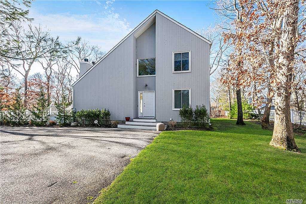 6 Gracewood Court, Hampton Bays, NY 11946 Zillow