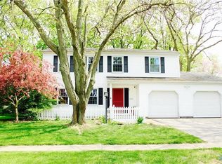 353 Southwood Dr, Perrysburg, OH 43551