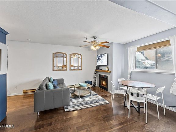 3rd image of 1940 Prospector Ave #130