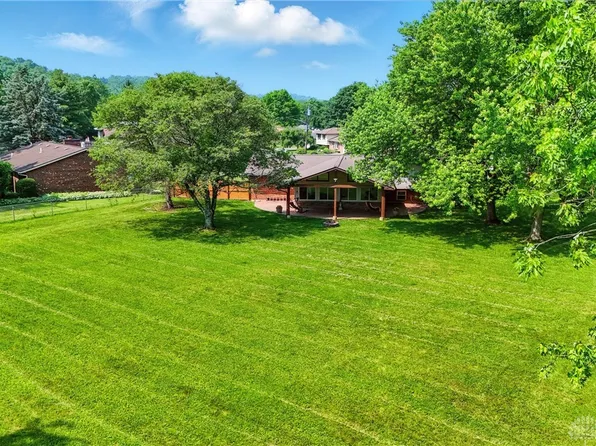 12 Woodbrook Ct, Fairfield, OH 45014
