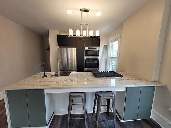4th image of 577 City Park Ave #577