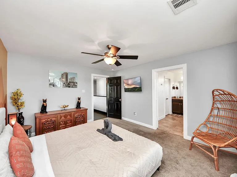 Bedroom