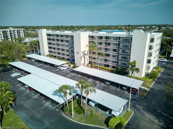 1324 Pasadena AVE S #204, SOUTH PASADENA, FL 33707