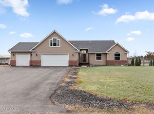 13834 W Hoyt Rd, Rathdrum, ID 83858