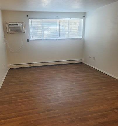 2nd image of 1205 Moran Ave #11063577