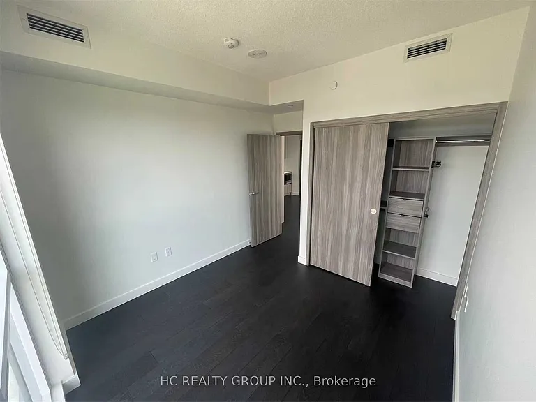 95 McMahon Dr #1809 — Photo 4