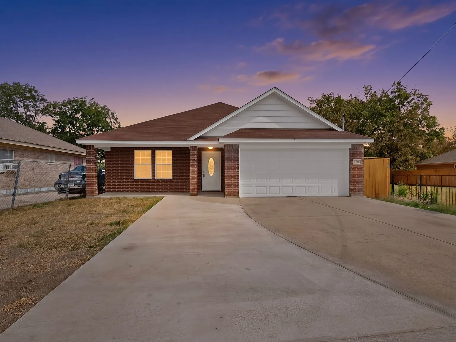 3 bed, 2052 sqft, $2,600 — Photo 1
