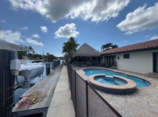 2075 Ixora Rd, North Miami, FL 33181