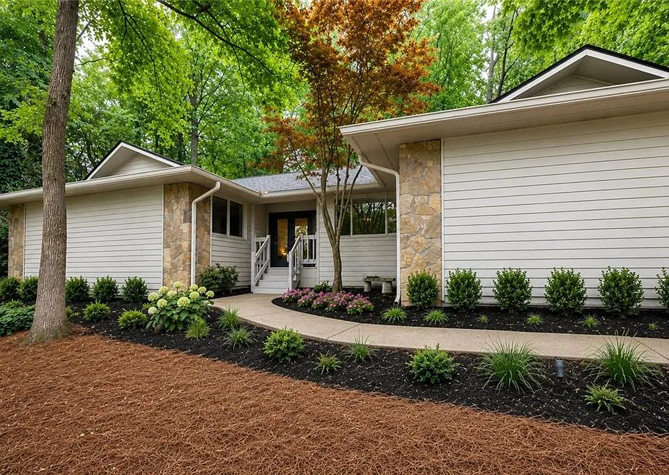 4198 Lake Rill Ct