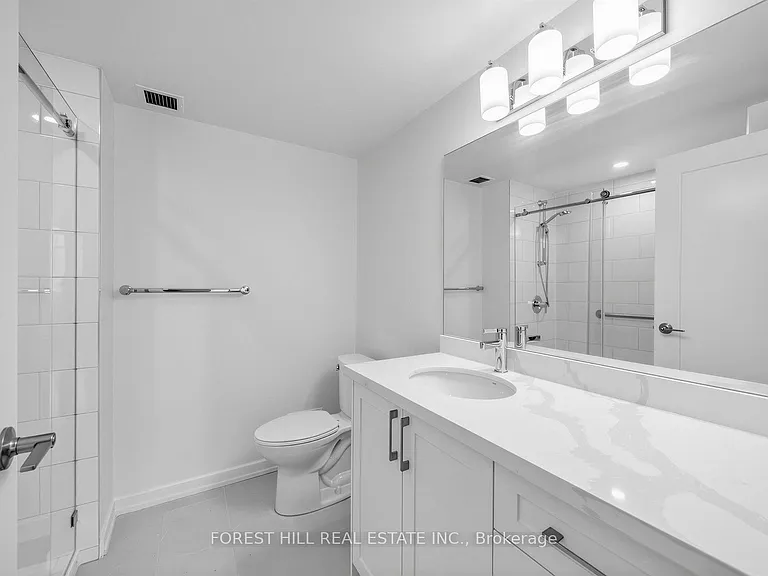 561 Avenue Rd #803-4 — Photo 12