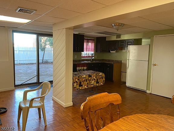 5th image of 6 Canella Ct Unit A-1