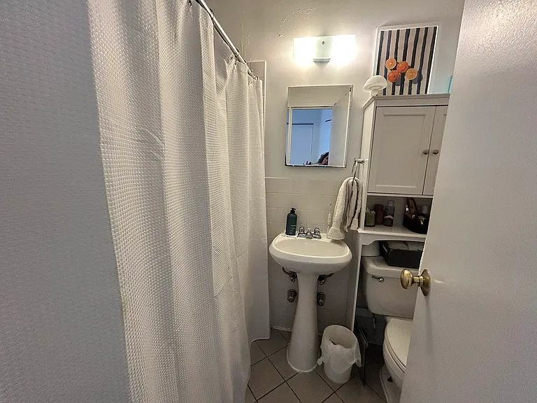 1469 Lexington Ave #46 — Photo 9