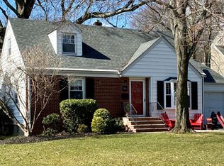 154 Midwood Rd, Glen Rock, NJ 07452