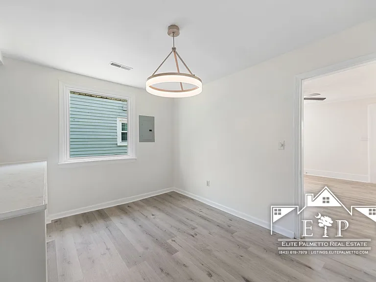 16 Gordon St — Photo 6