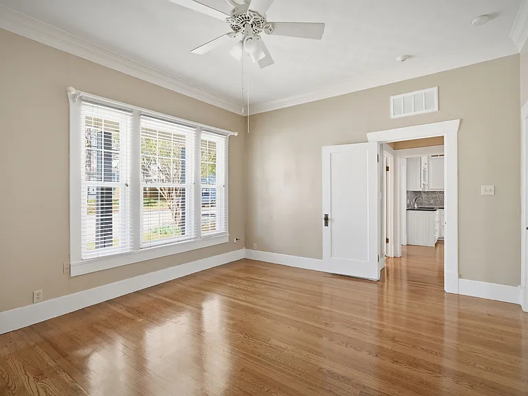 1231 W Main St — Photo 28