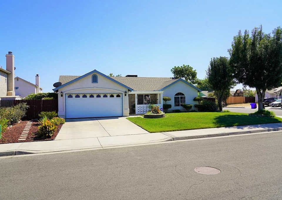 1st image of 1189 W Yellowstone Dr