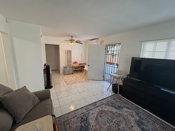 3rd image of 3885 Maine Ave