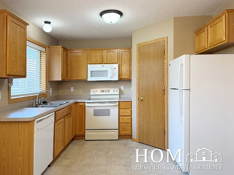 421 Tanager Path — Photo 6