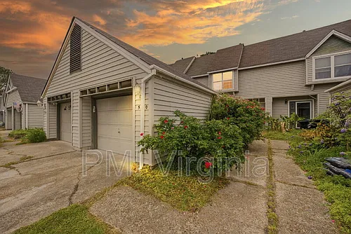 5140 Glenwood Way Photo 1
