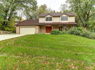 8010 131st St W, Apple Valley, MN 55124