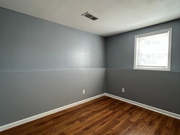 5th image of 120 15th St APT 4