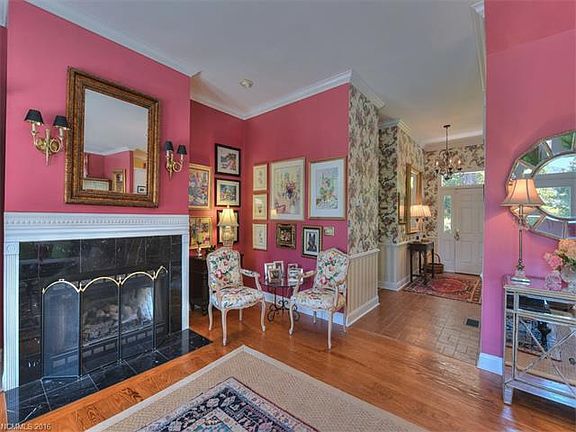 3rd image of 54 Merrimac Cir