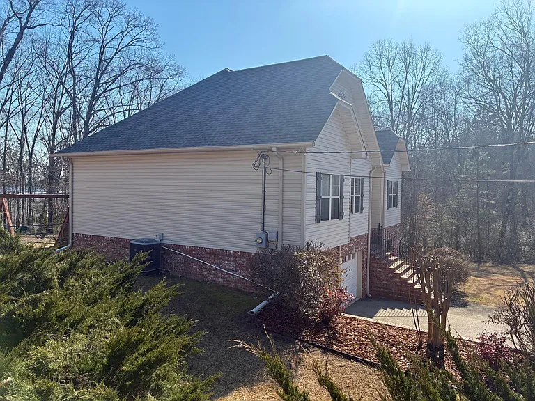 240 Koa Rd — Photo 3