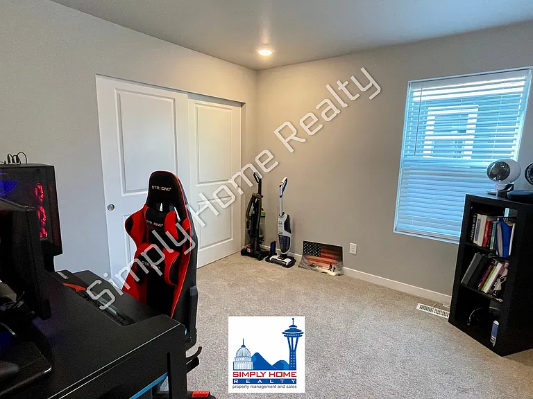 929 Vine Maple St SE — Photo 37