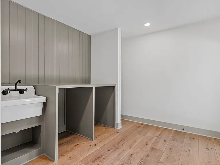 460 Hilltop Trl — Photo 21