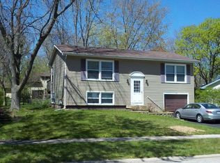 128 Monticello Cir, Bolingbrook, IL