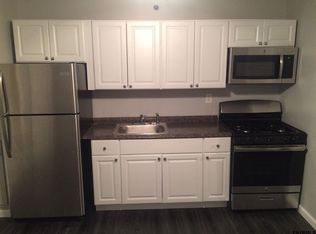 276 3rd St, Troy, NY 12180